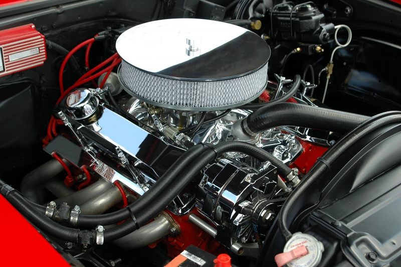 garagiste-GRIMAUD-min_car-engine-1548434